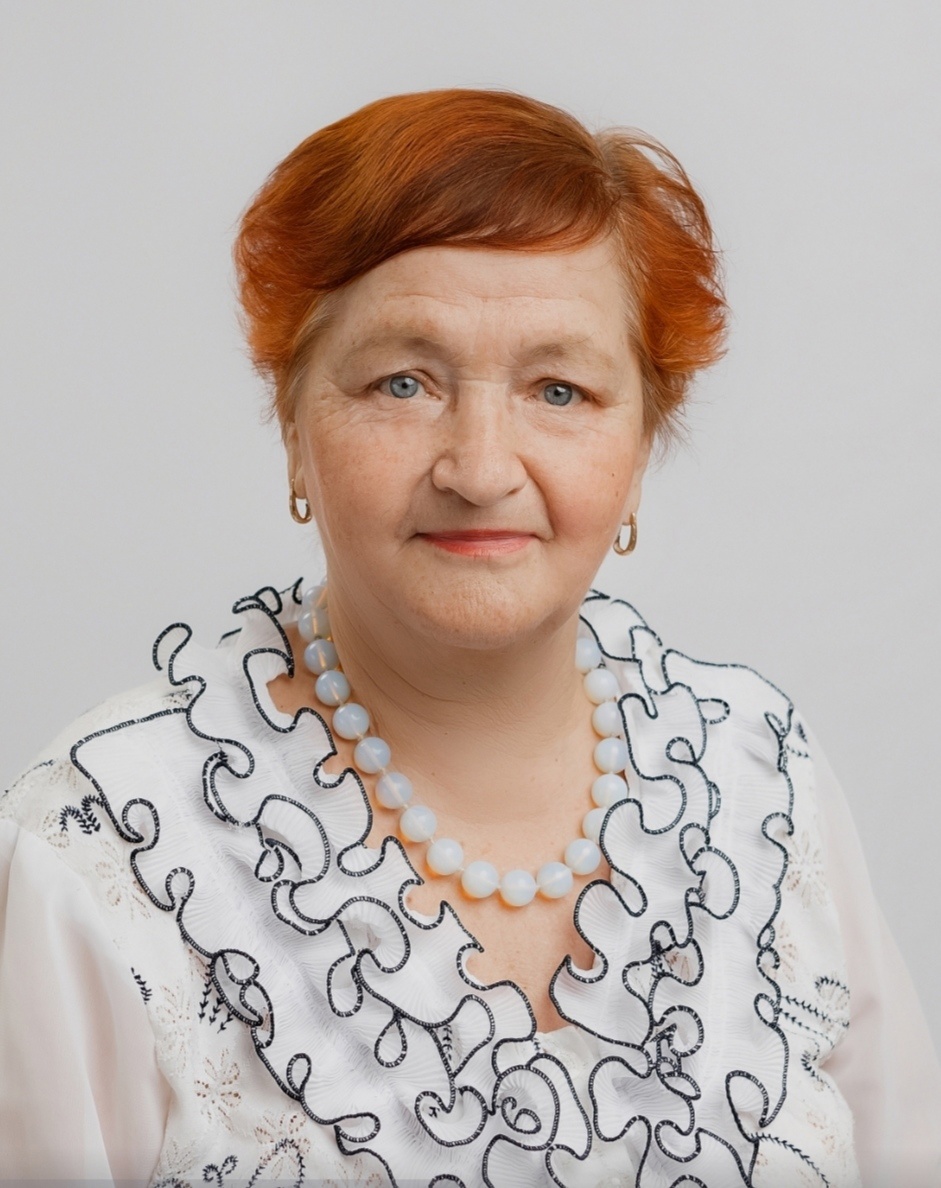 Константинова Раиса Алексеевна.